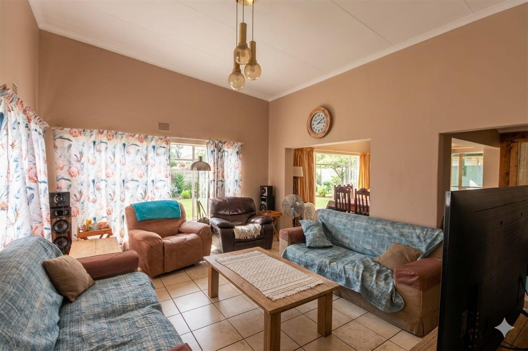 Spacious Family Home with Entertainment Area and Borehole