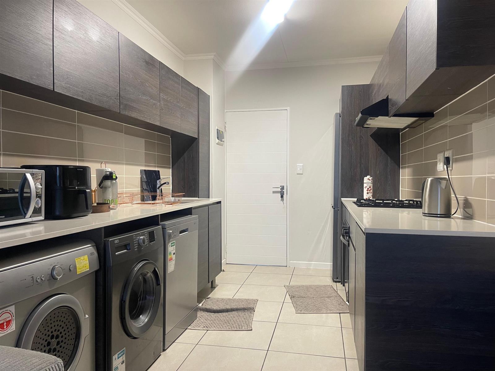 1 Bedroom Investment Apartment For Sale in Olivedale, Randburg