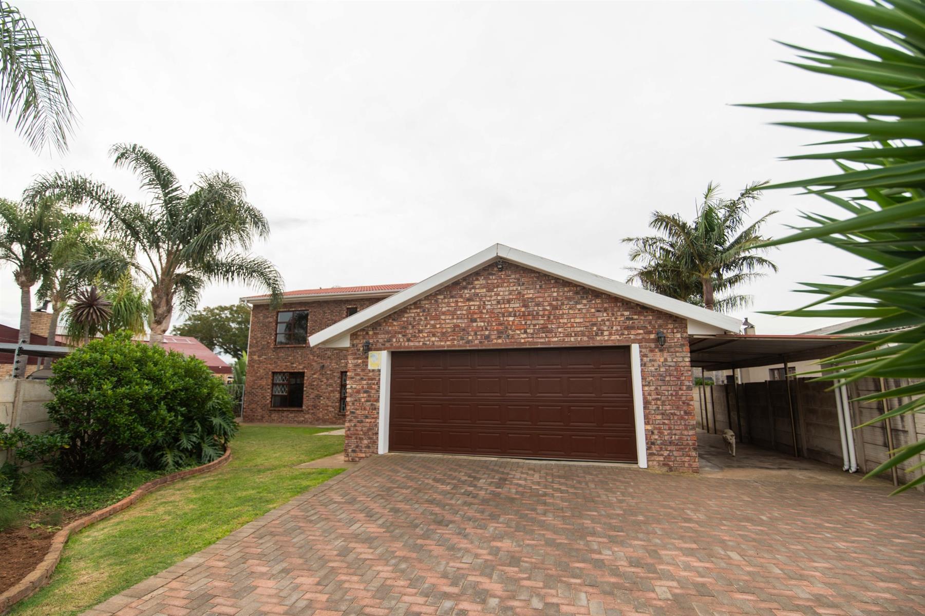 Priced to Sell! Property with Pool, Tanks + Solar Panels | Listed by Danté Koen, eXp Realty