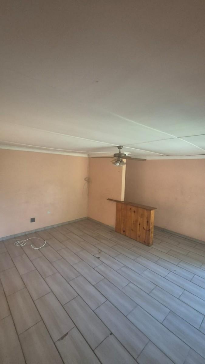Spacious 3-Bedroom Family Home for Rent East End