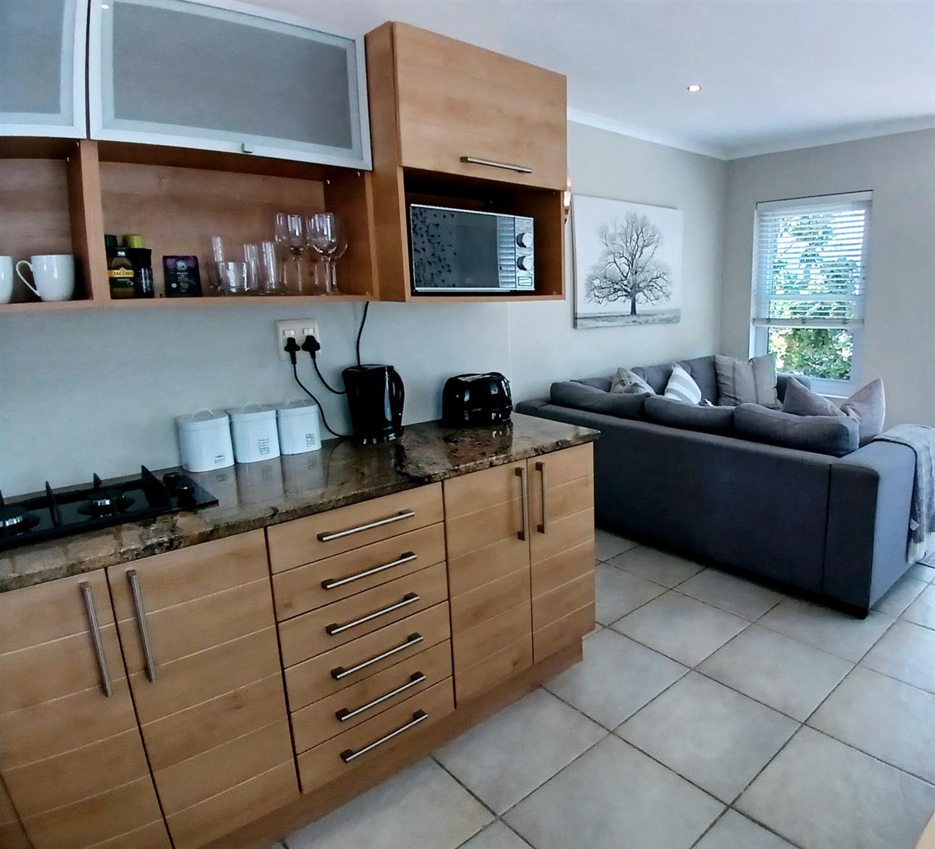 2 Bedroom, 1 Bathroom Cottage On Thesen Island