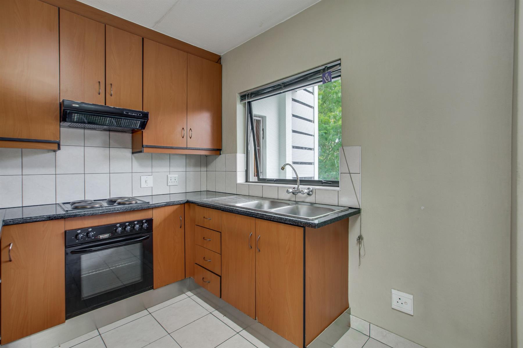 UNDER OFFER - Scenic Apartment For Sale in Magaliessig, Sandton