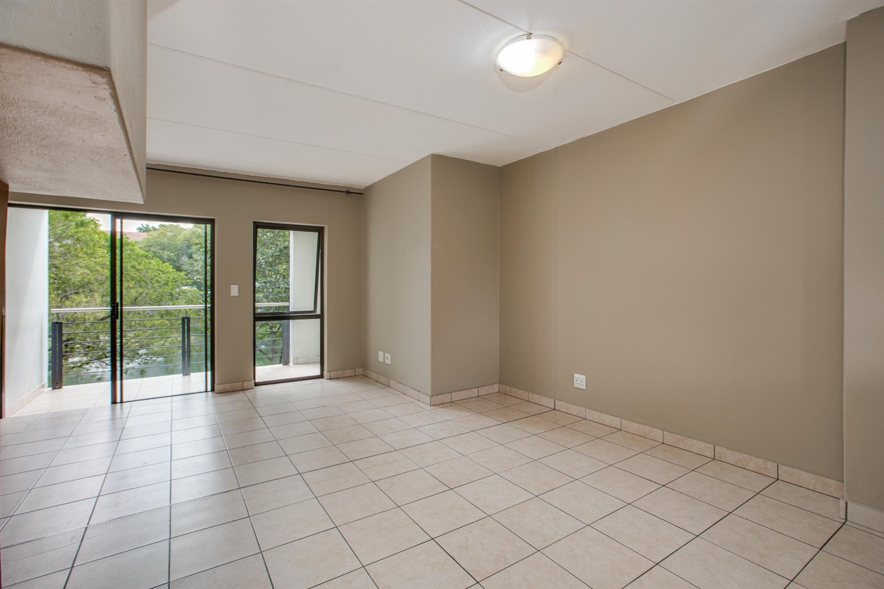 UNDER OFFER - Scenic Apartment For Sale in Magaliessig, Sandton