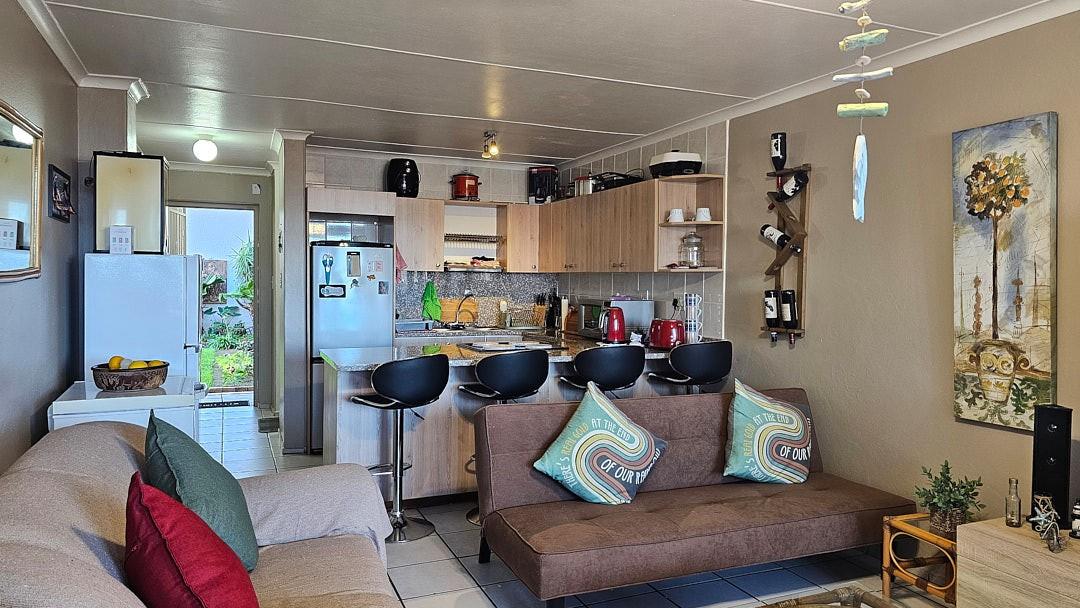 PERFECT LOCATION TURNKEY FIRST TIME INVESTMENT