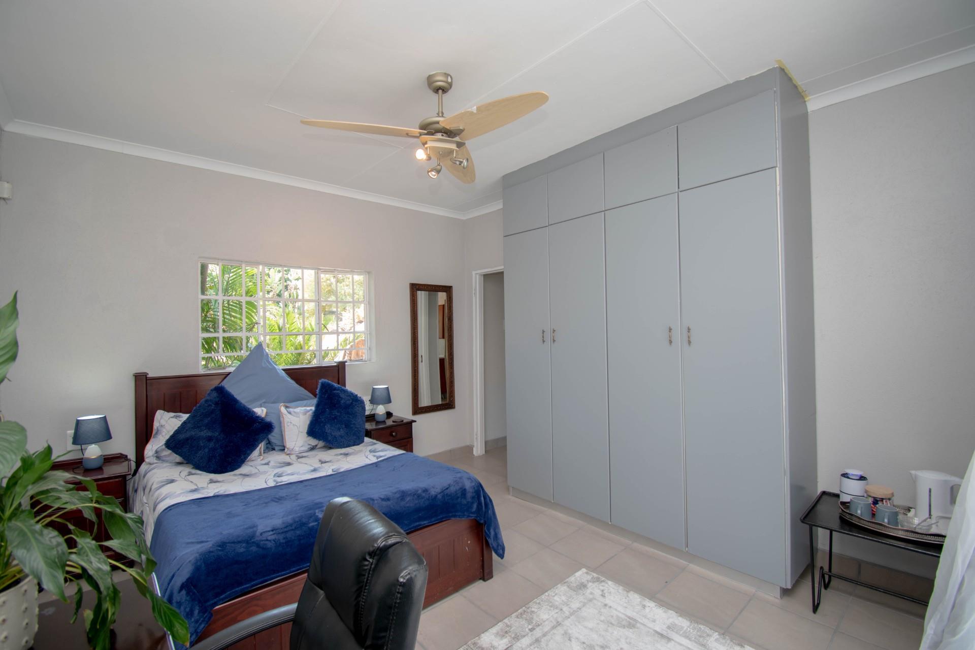 Income-Generating Airbnb, Smallholding Near University of Mpumalanga