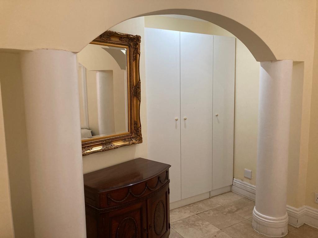 Modern Fully Furnished Studio - Luxury and Convenience Combined (114)