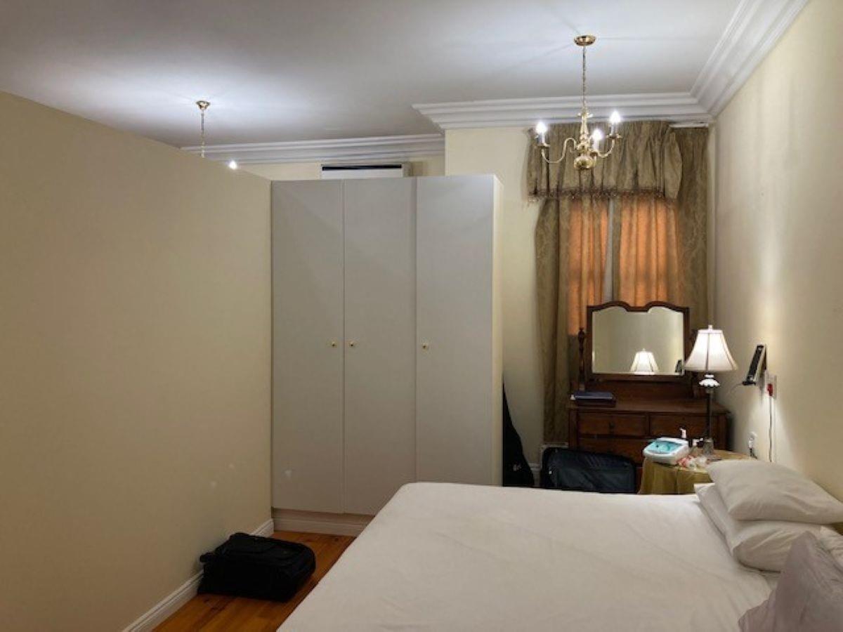 Modern Studio Apartment - Compact and Convenient Living (305)