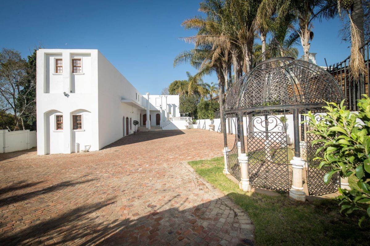 Apartment To Rent in Groenkloof, Pretoria (507)