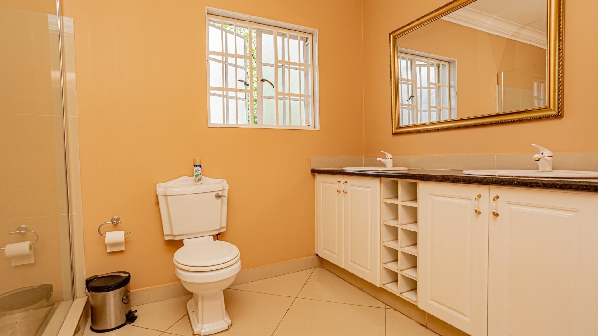 Apartment To Rent in Brooklyn, Pretoria (403)