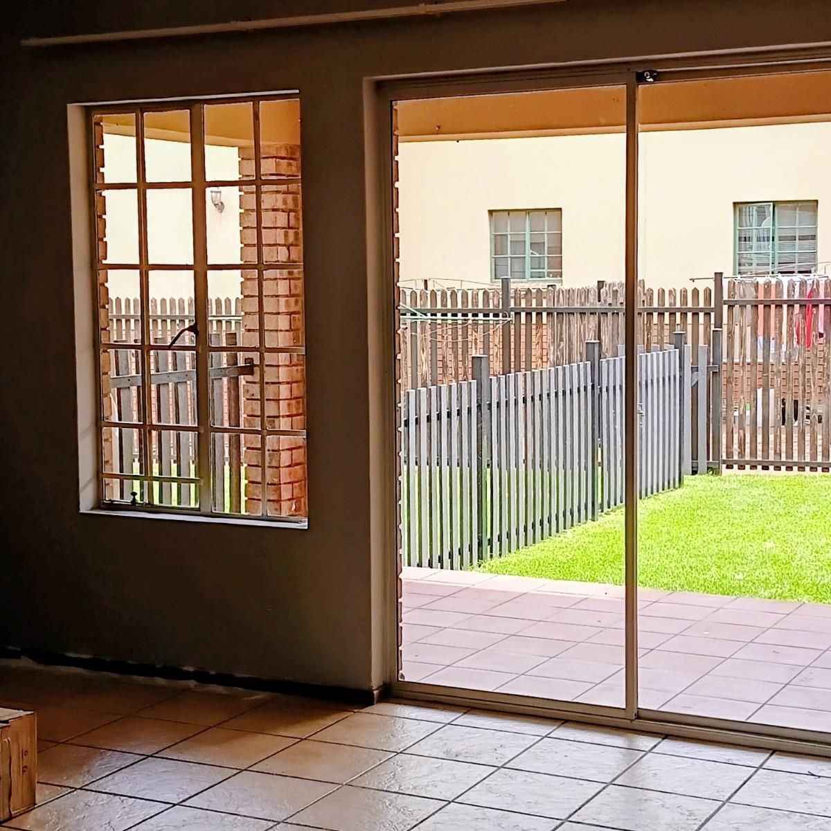Apartment To Rent in Reyno Ridge, Witbank