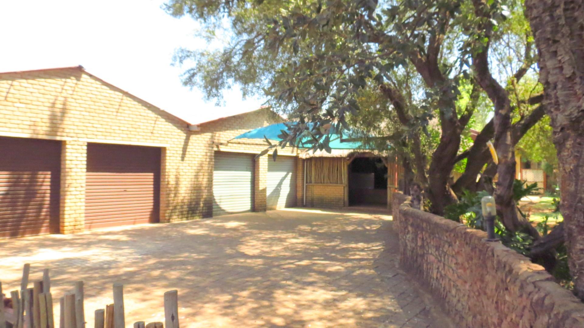 Prime Income-Generating Agricultural Investment - 23.0341 HA Multi-Dwelling Farm