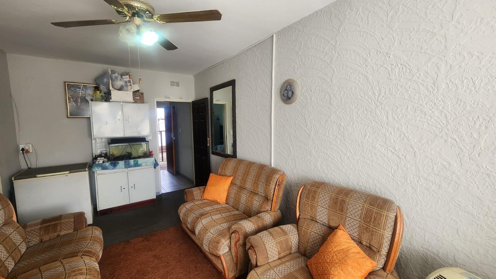 Affordable 1-Bedroom Apartment in the Heart of Brakpan Central