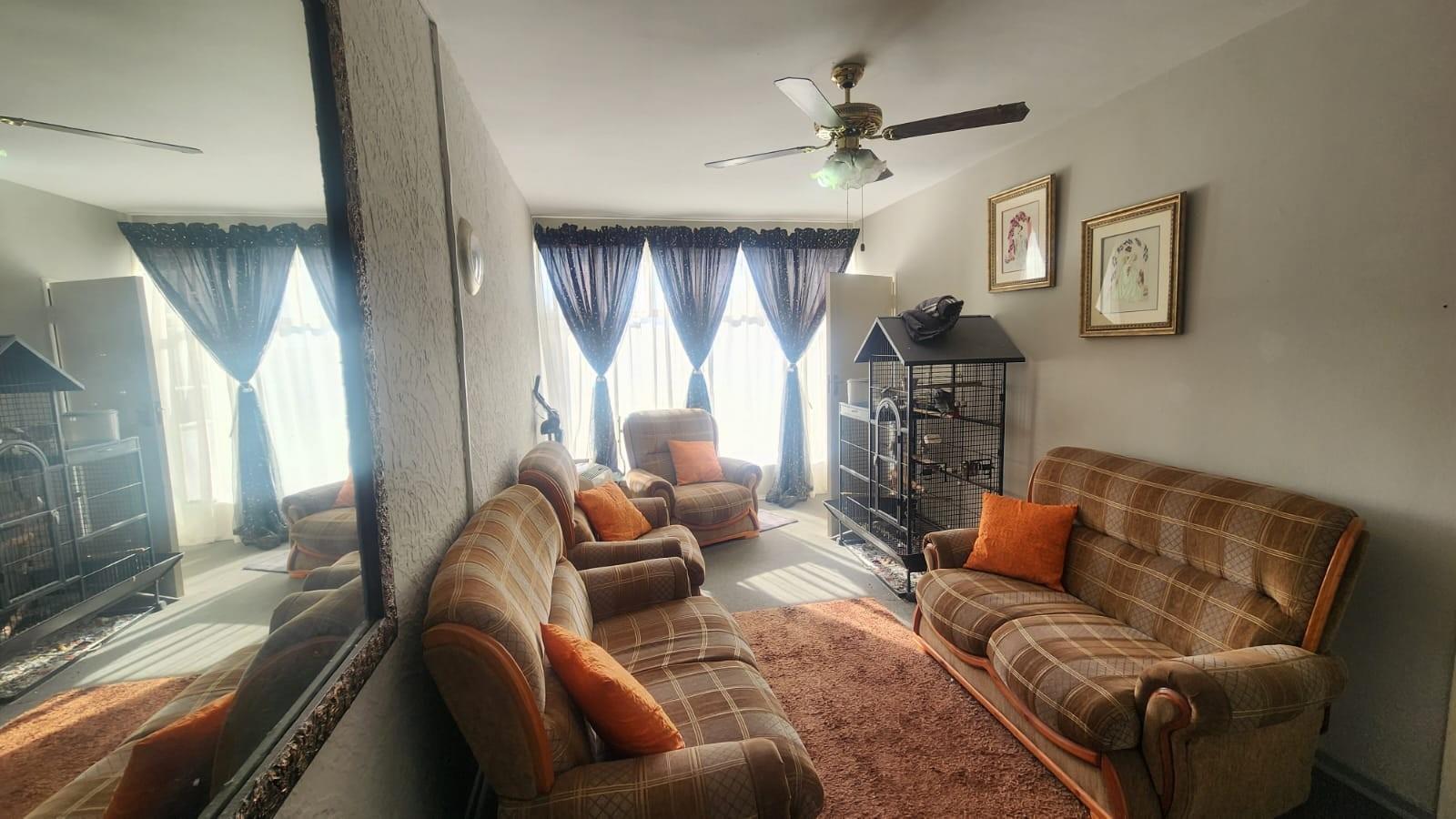 Affordable 1-Bedroom Apartment in the Heart of Brakpan Central