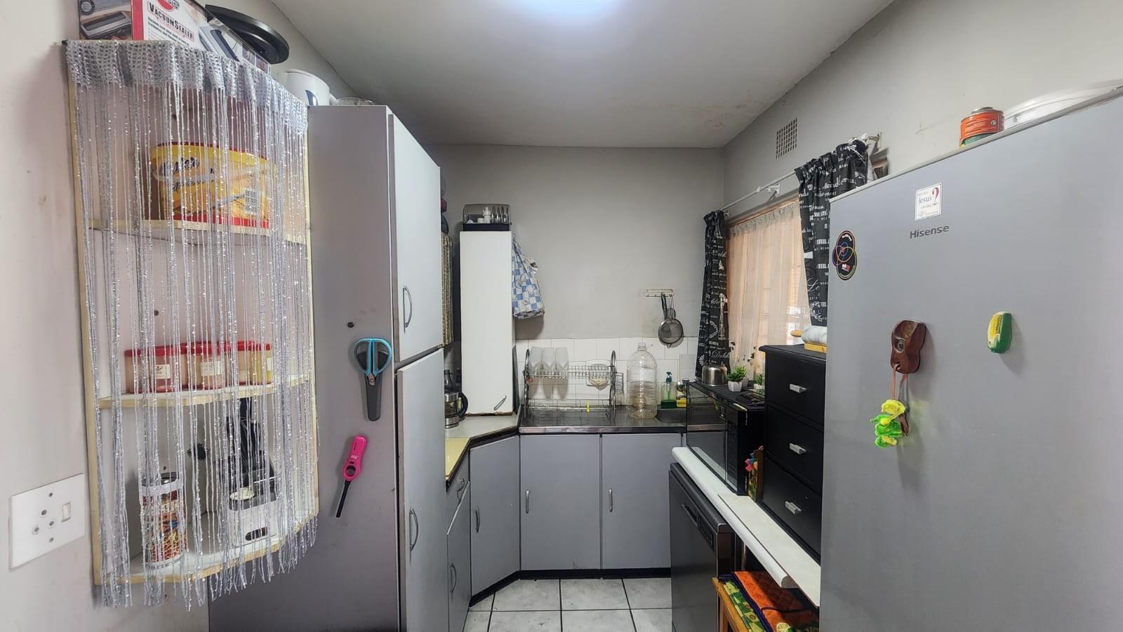 Affordable 1-Bedroom Apartment in the Heart of Brakpan Central