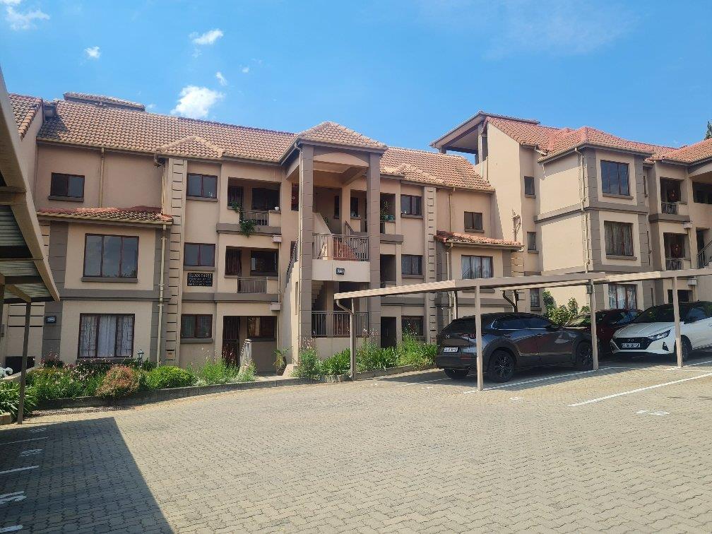 Modern, Secure and Move-In Ready - Perfect for Young Buyers or Investors