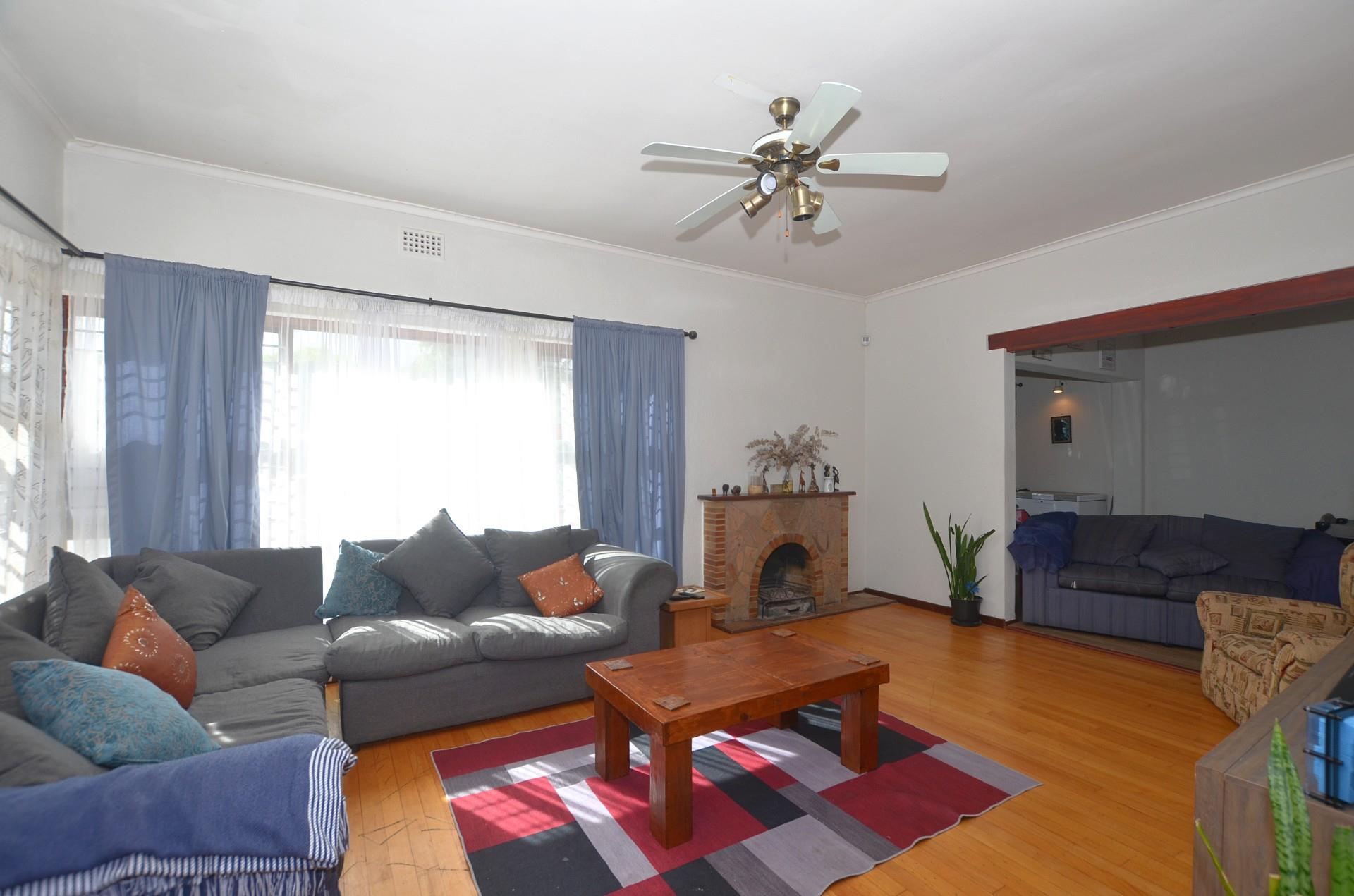 3 Bedroom Family Home with small Flatlet and Brand-New Pool