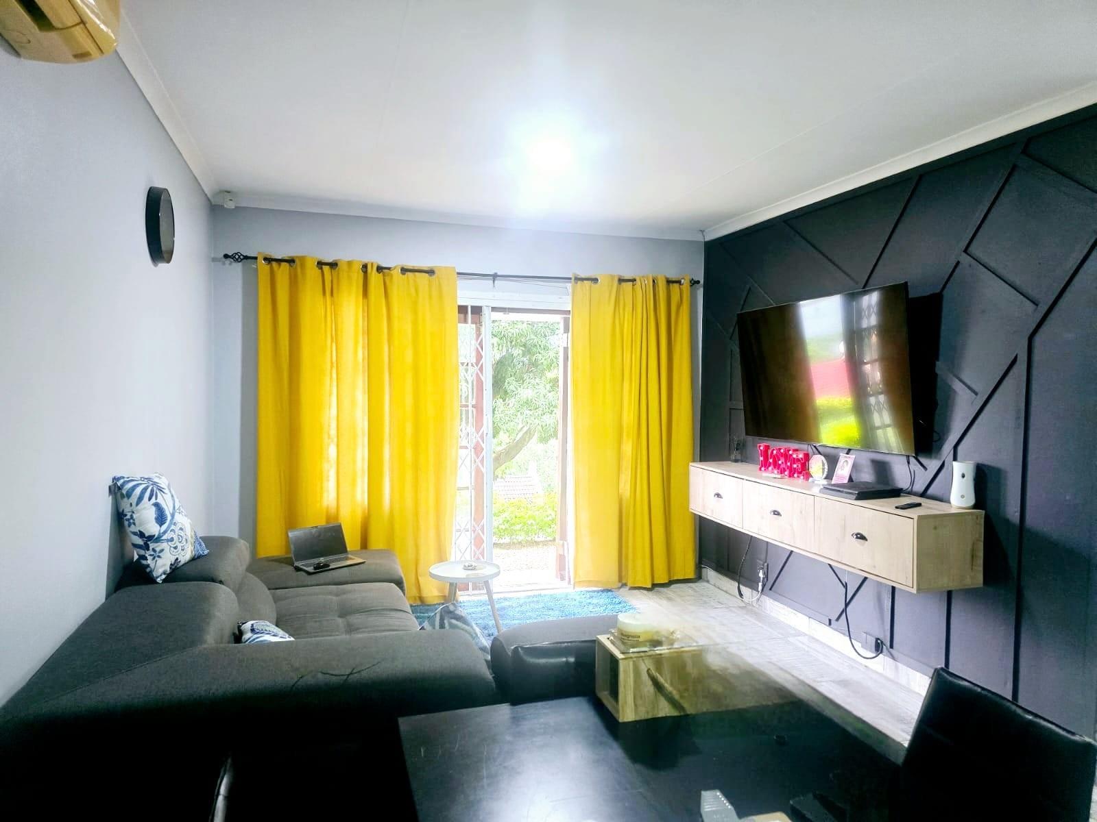 Townhouse for sale in Escombe, Queensburgh, KwaZulu Natal