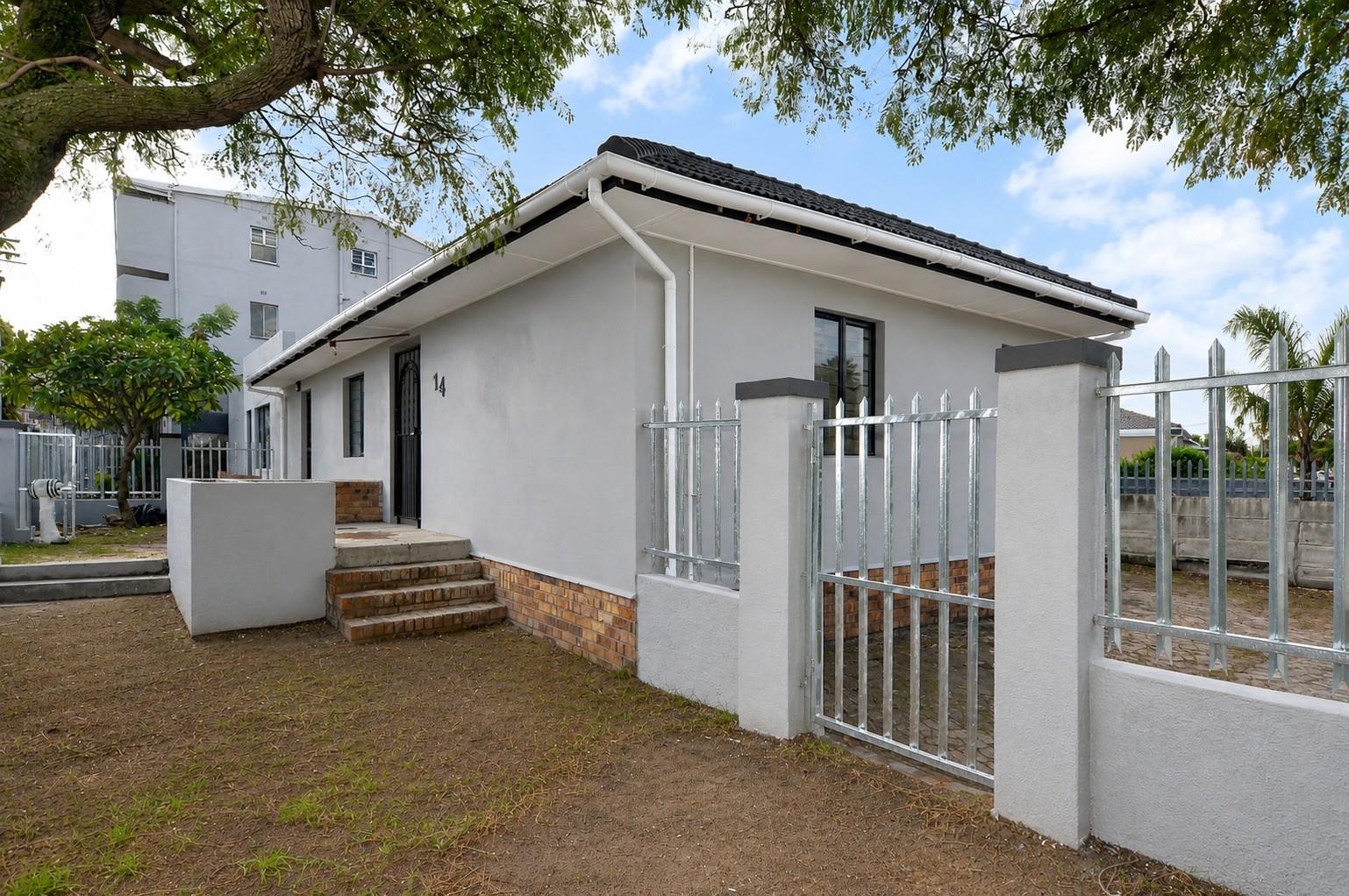 R27,000 rental potential - Let Your Tenant Help Pay the Bond