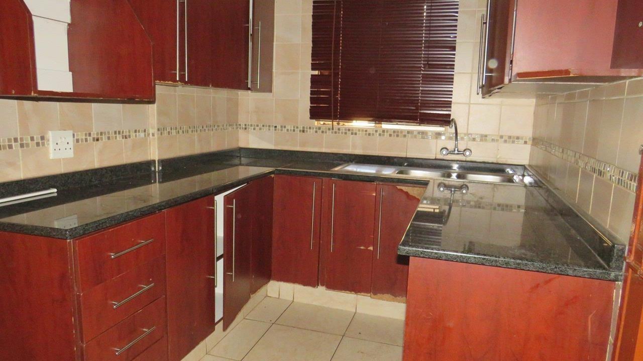 3 Bedroom House To Rent Tembisa