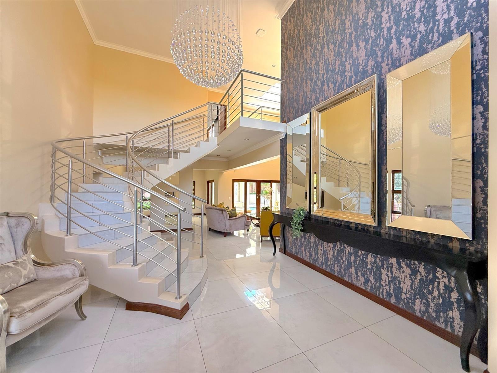 Contemporary Modern Home in a Prime Location in Dainfern Valley Estate