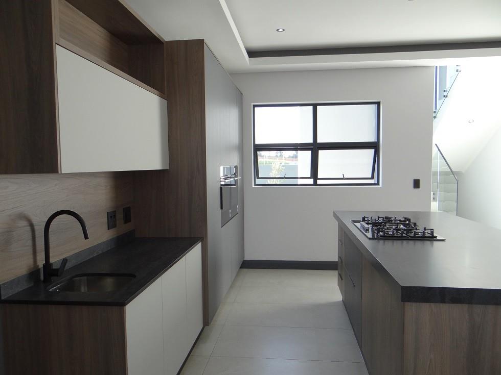 4 Bedroom House For Sale in Fountainbrook Estate, Midstream Estate, Centurion