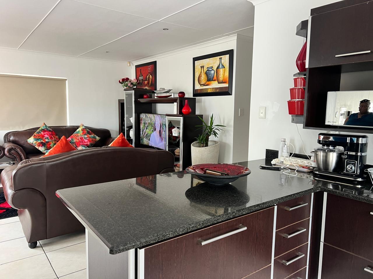 Townhouse For Sale in Nahoon Valley Park, East London