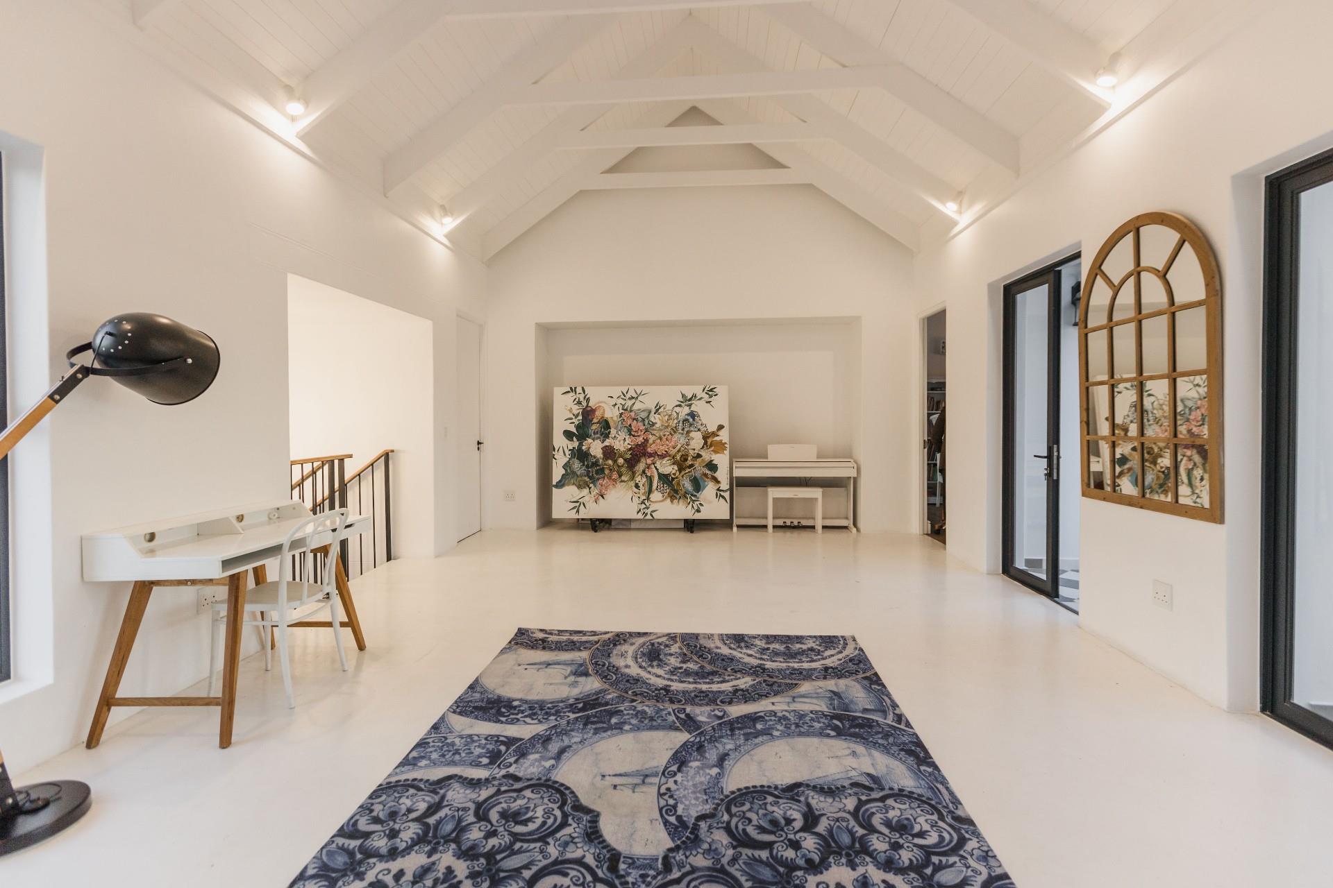 Beautiful Family Home in Upmarket Estate
