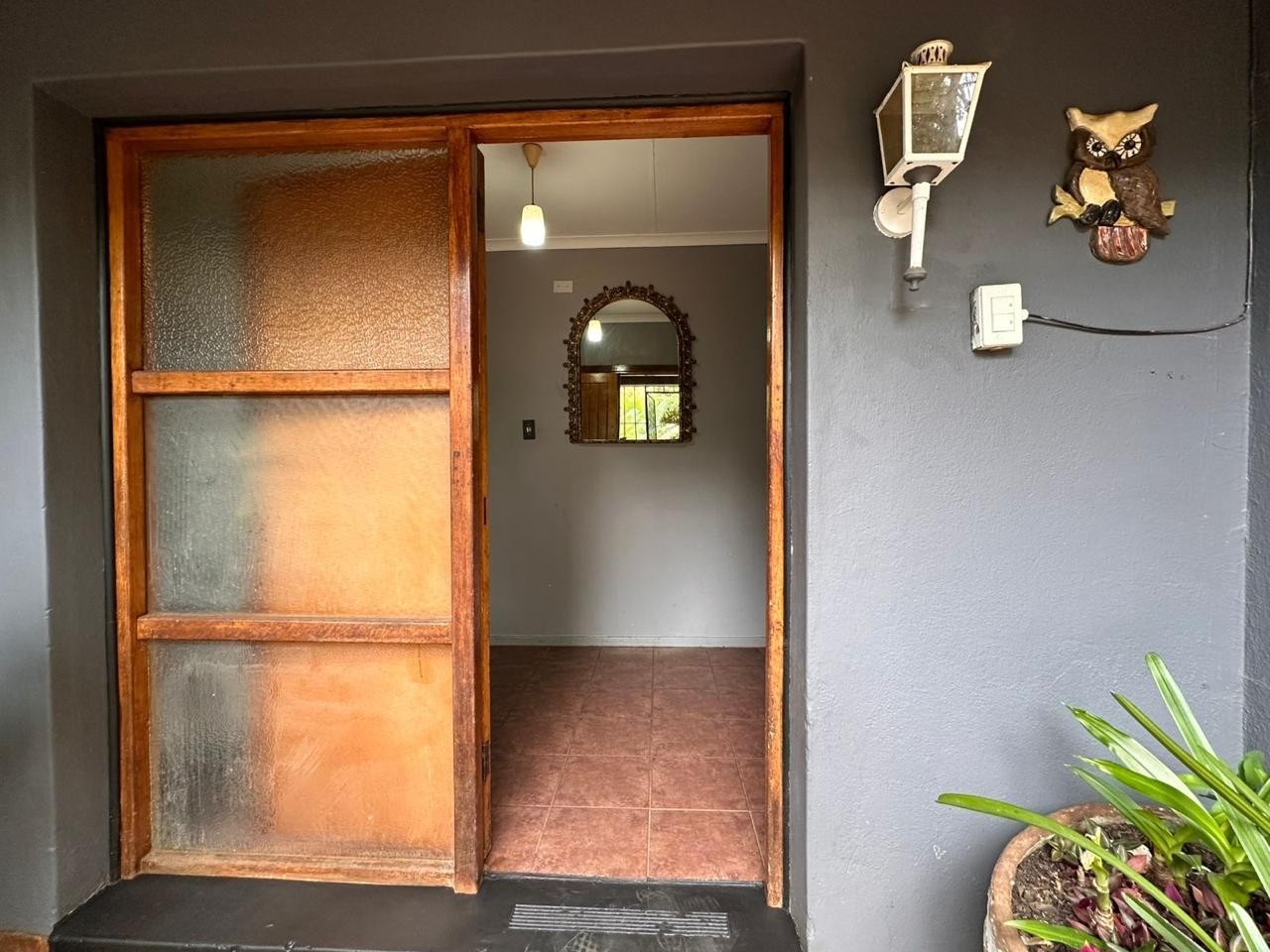 Spacious Family Home with Flatlet in Quiet Signal Hill
