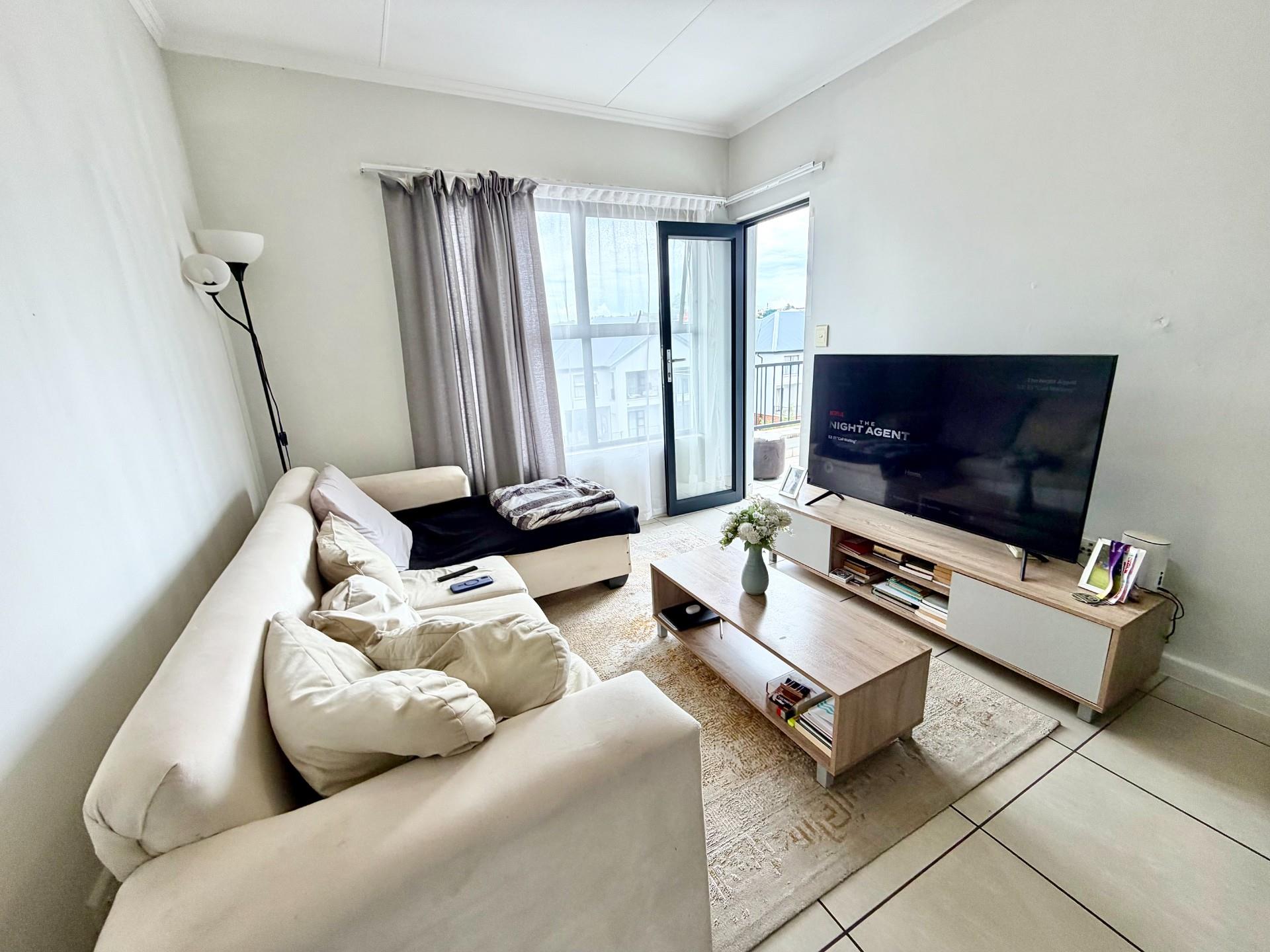 Apartment For Sale in Olivedale, Randburg