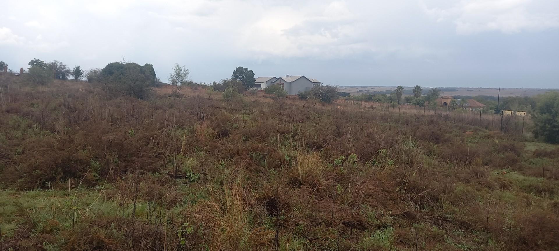 Prime 10,000 m² Stand with Breathtaking Views over Rietvlei Dam