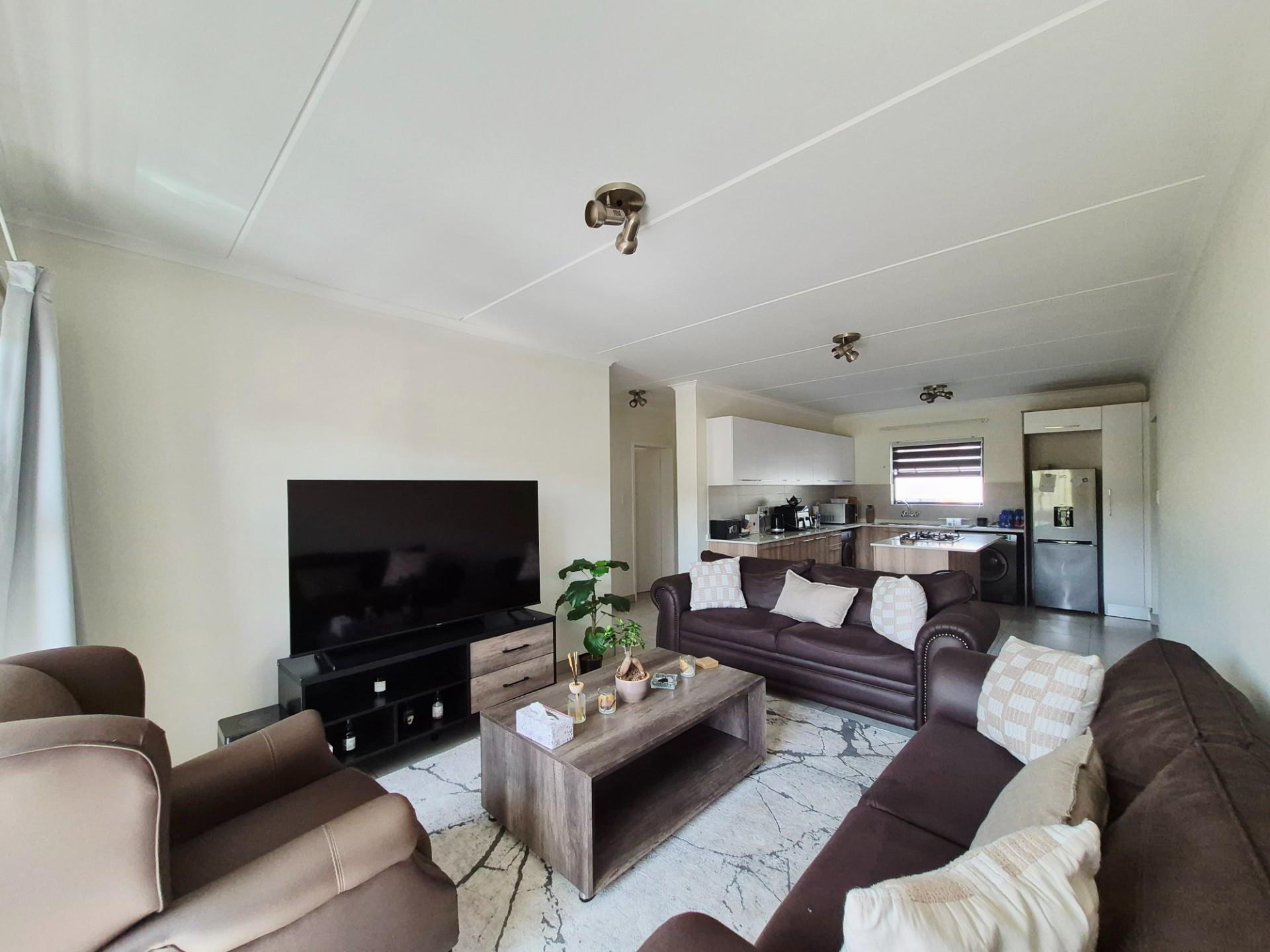 Modern Lifestyle Living in Sought-After Founders Hill, Modderfontein