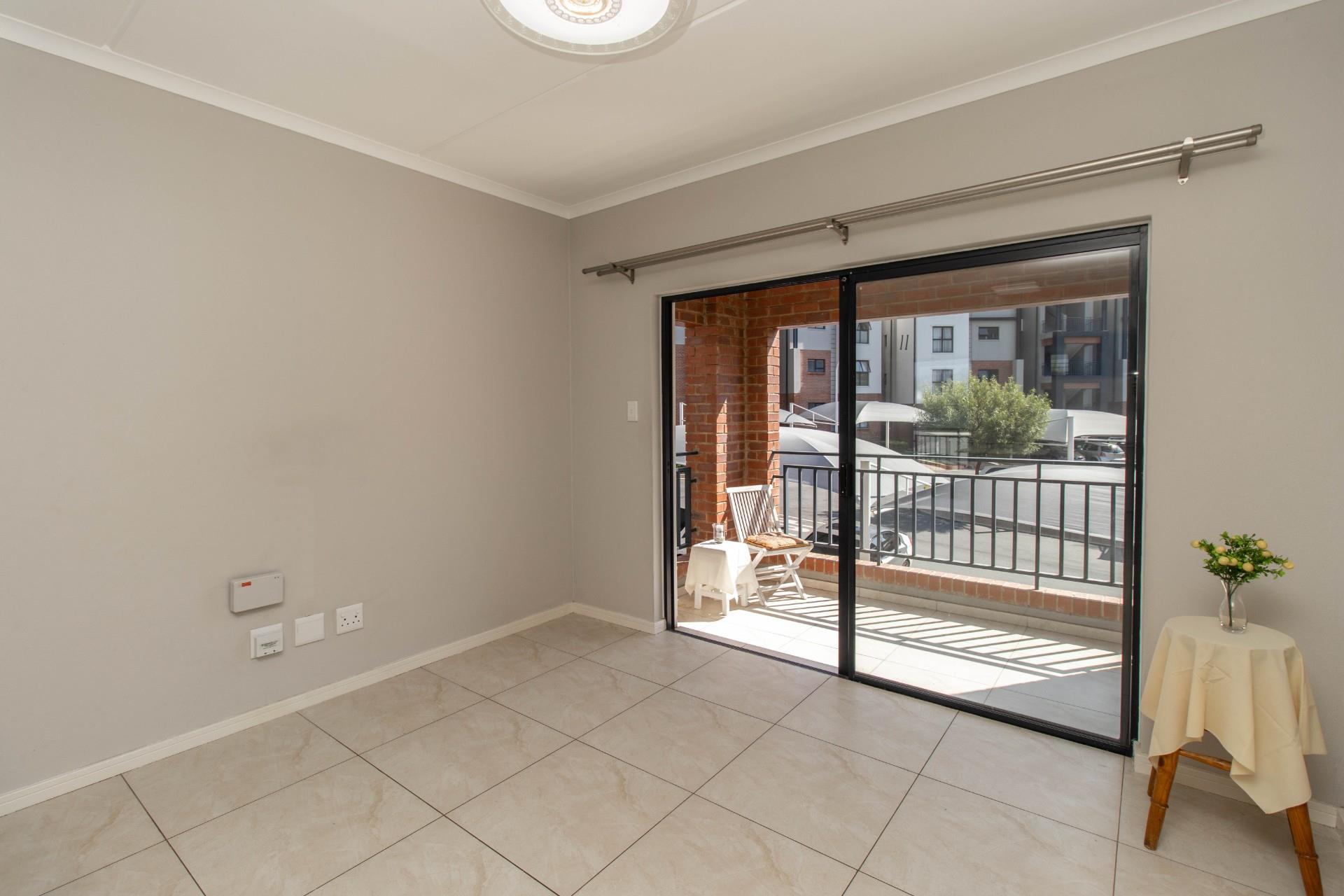 Secure, lock up ‘n go in a sought-after complex
