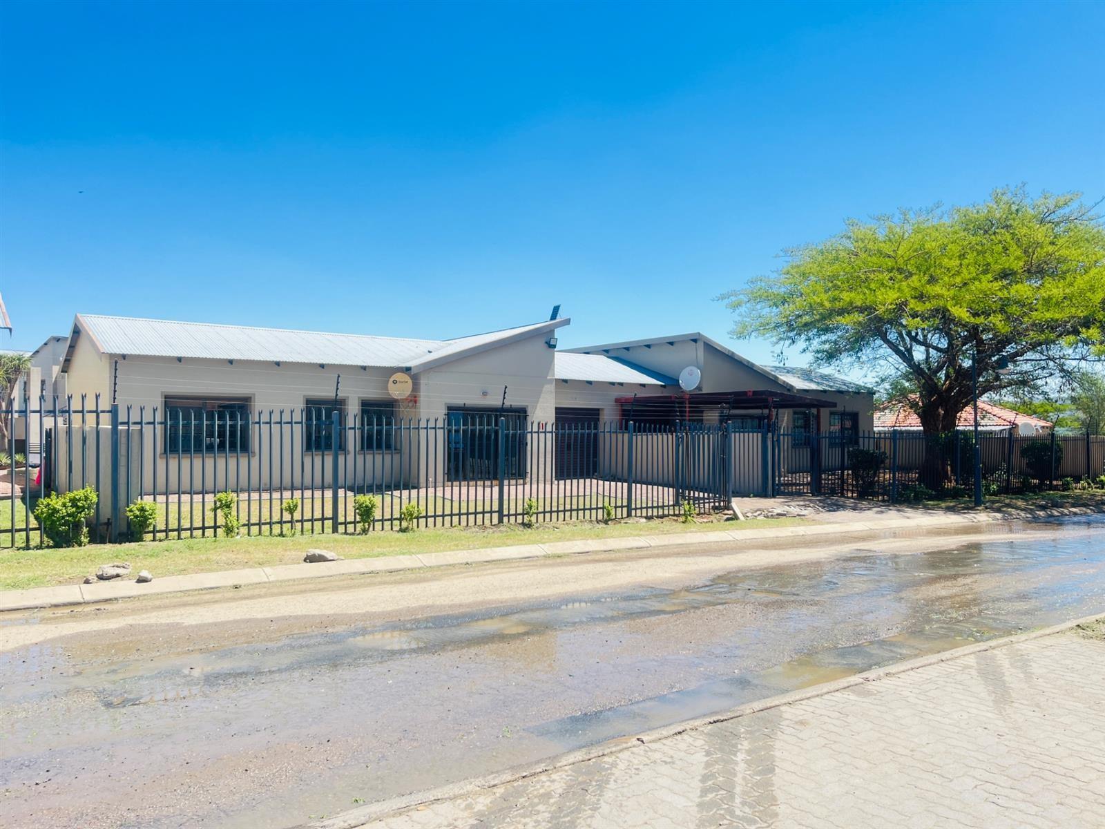 Apartment For Sale in Stoffberg Complex Brits Central, Brits, North West