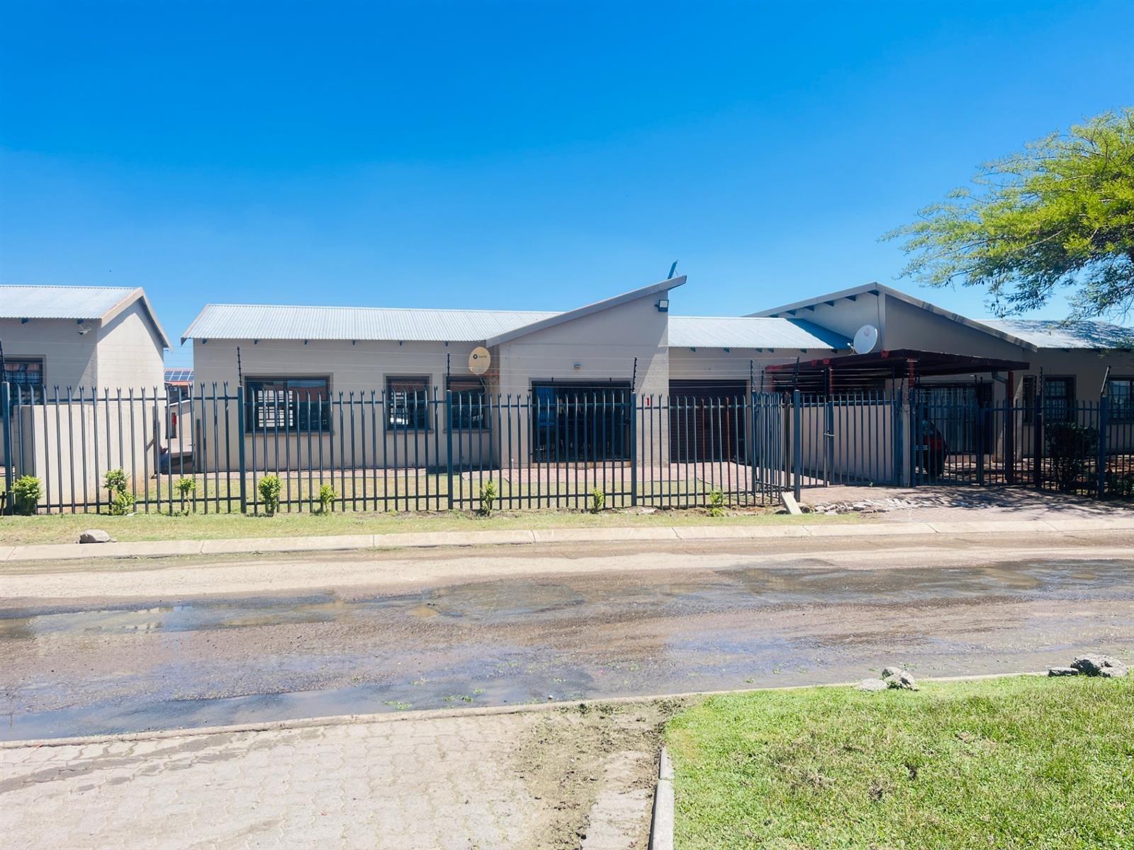 Apartment For Sale in Stoffberg Complex Brits Central, Brits, North West
