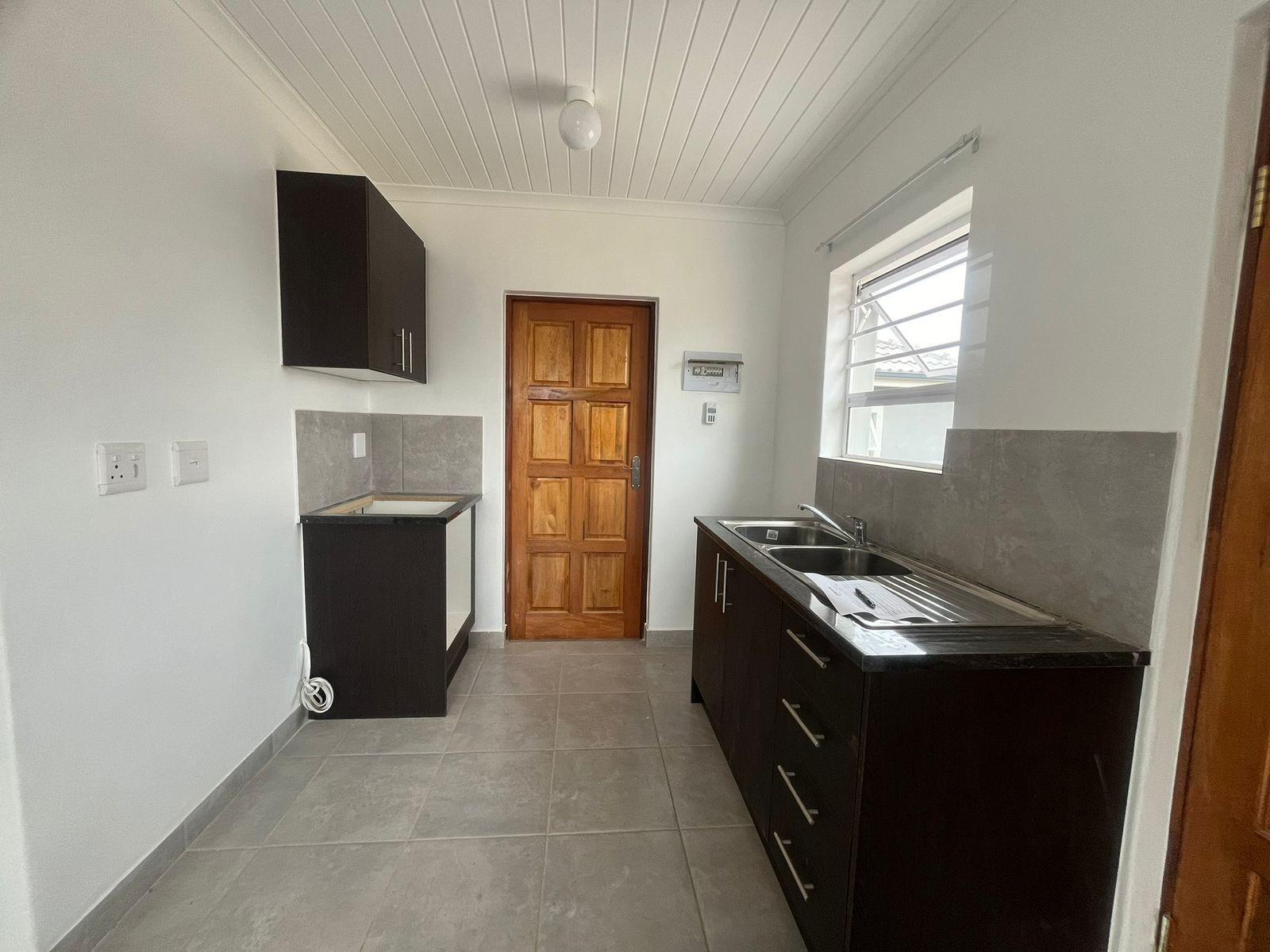 House For Sale in Groenheuwel, Paarl