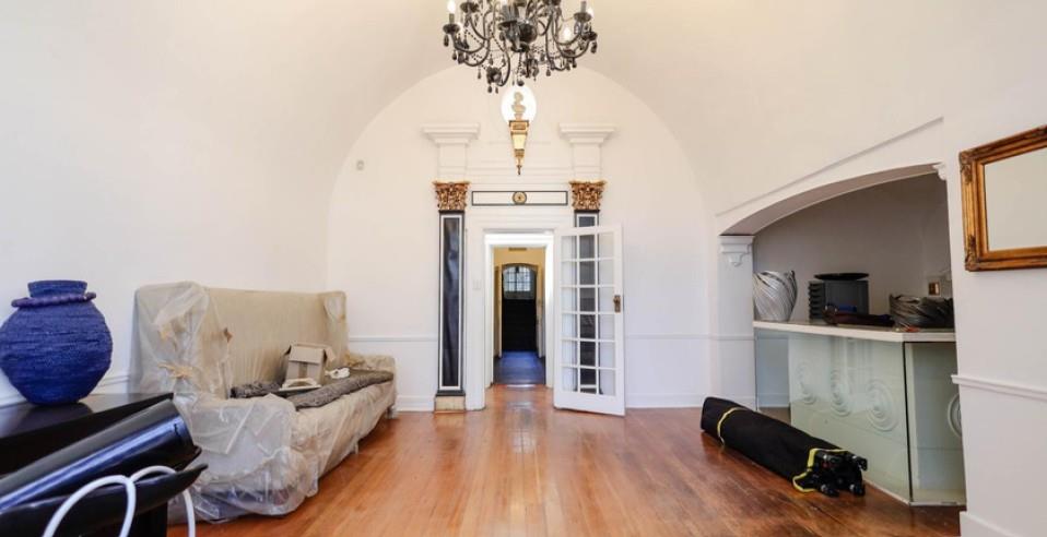Stunning Heritage Characterful Commercial Property To Rent in Johannesburg