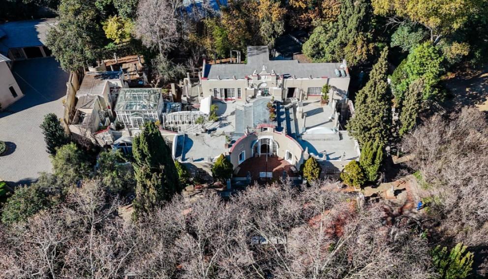 Stunning Heritage Characterful Commercial Property To Rent in Johannesburg