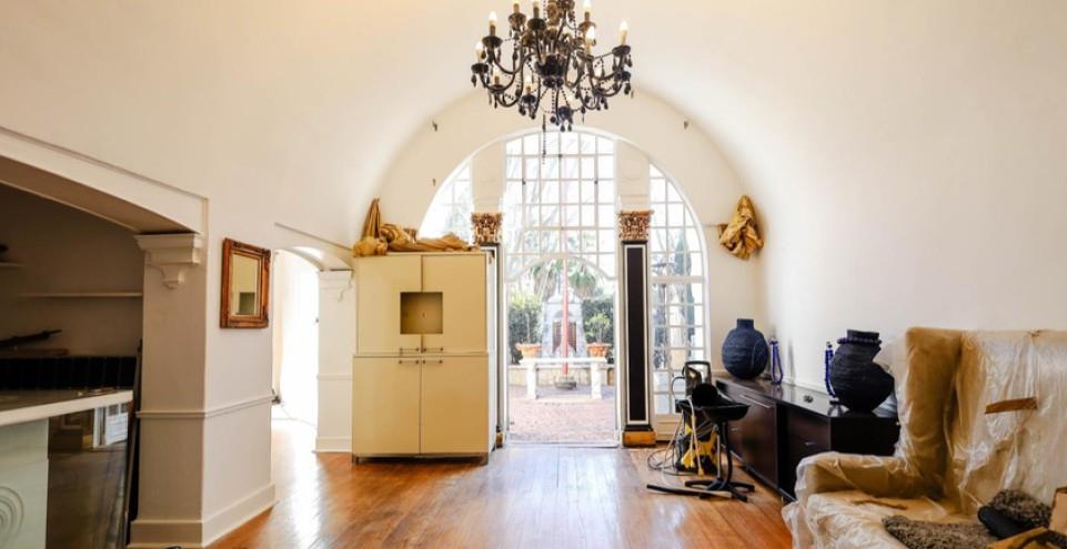 Stunning Heritage Characterful Commercial Property To Rent in Johannesburg