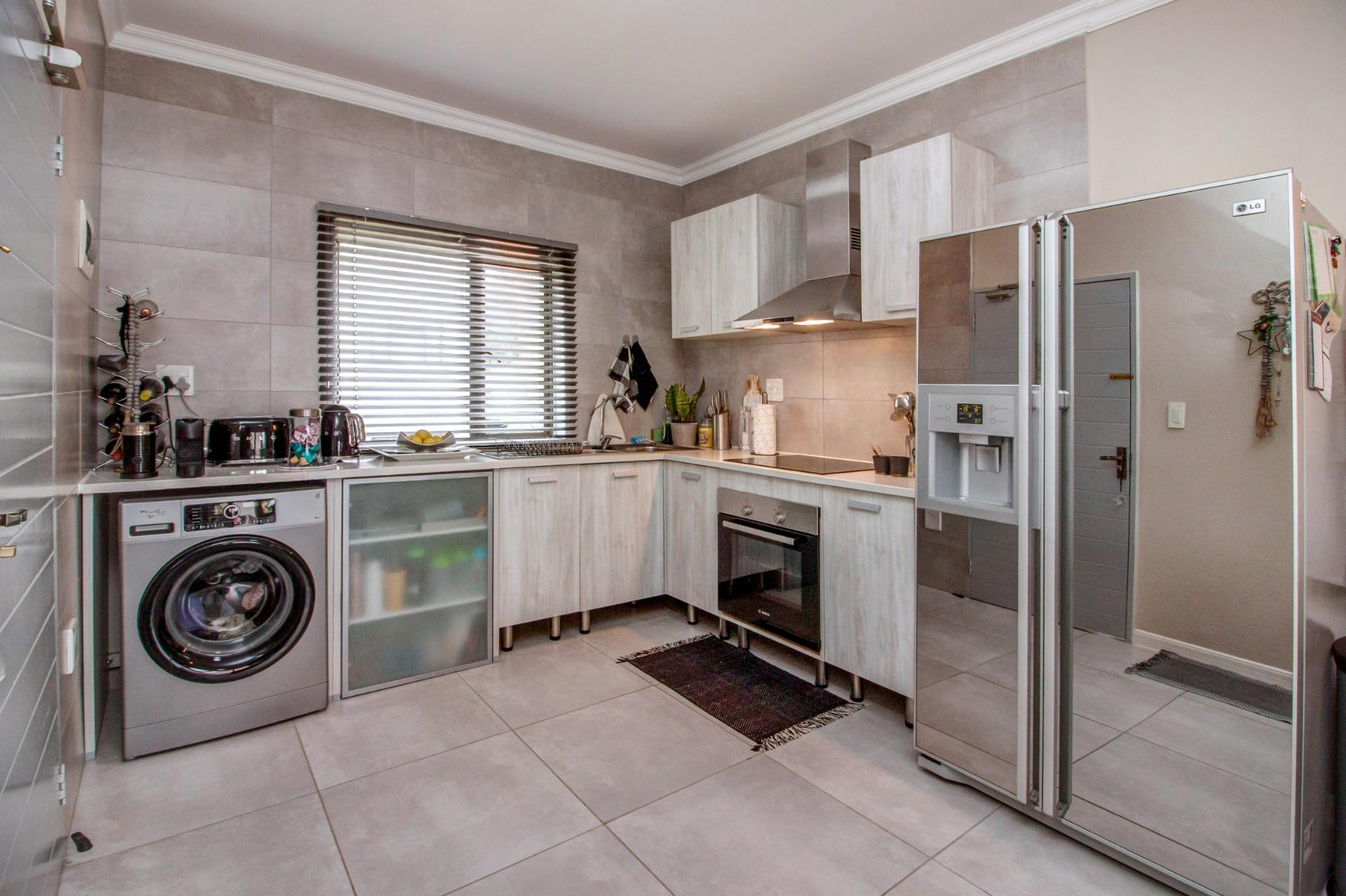 Priced to Sell 2-Bed 2-Bath Apartment