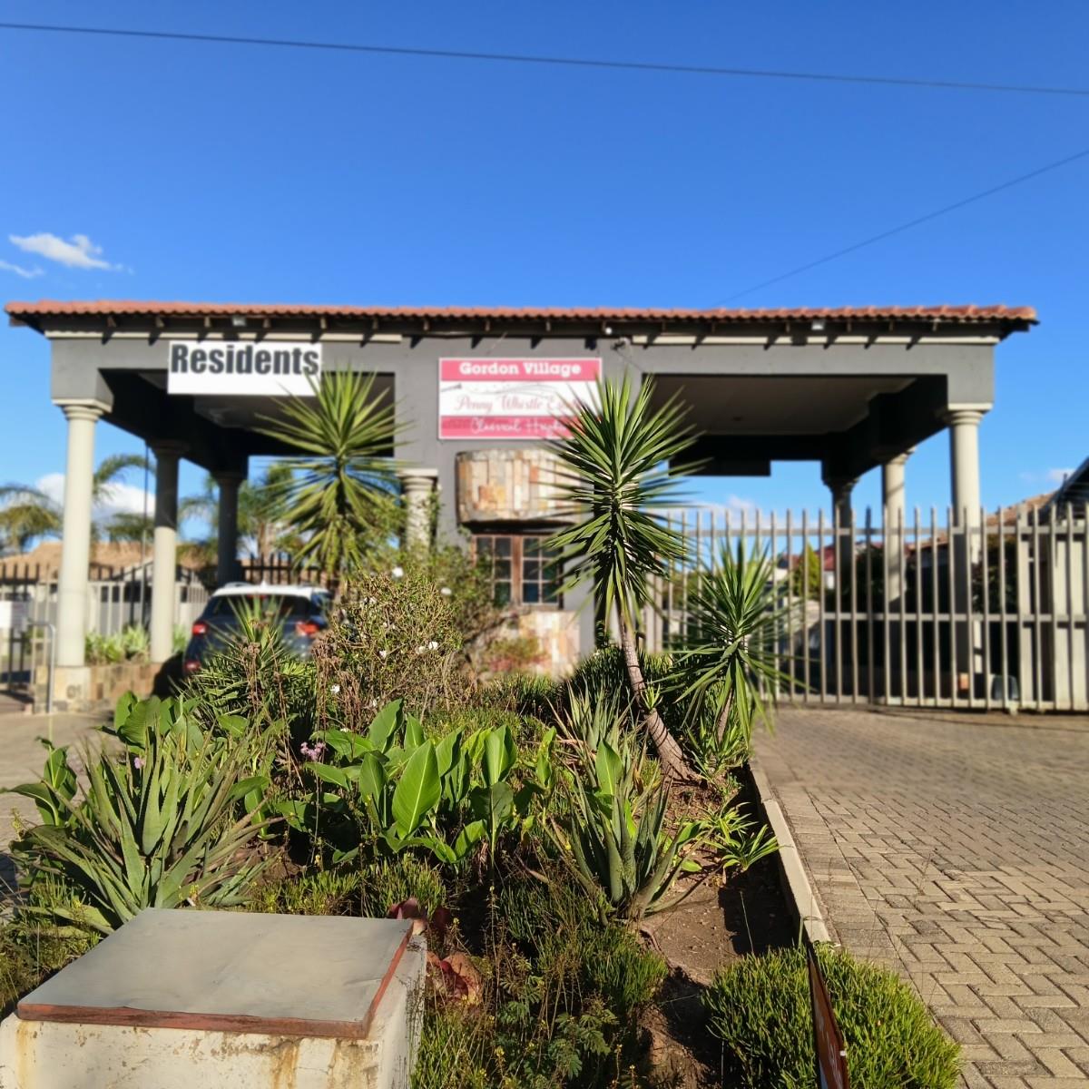 House For Sale in River View, Witbank
