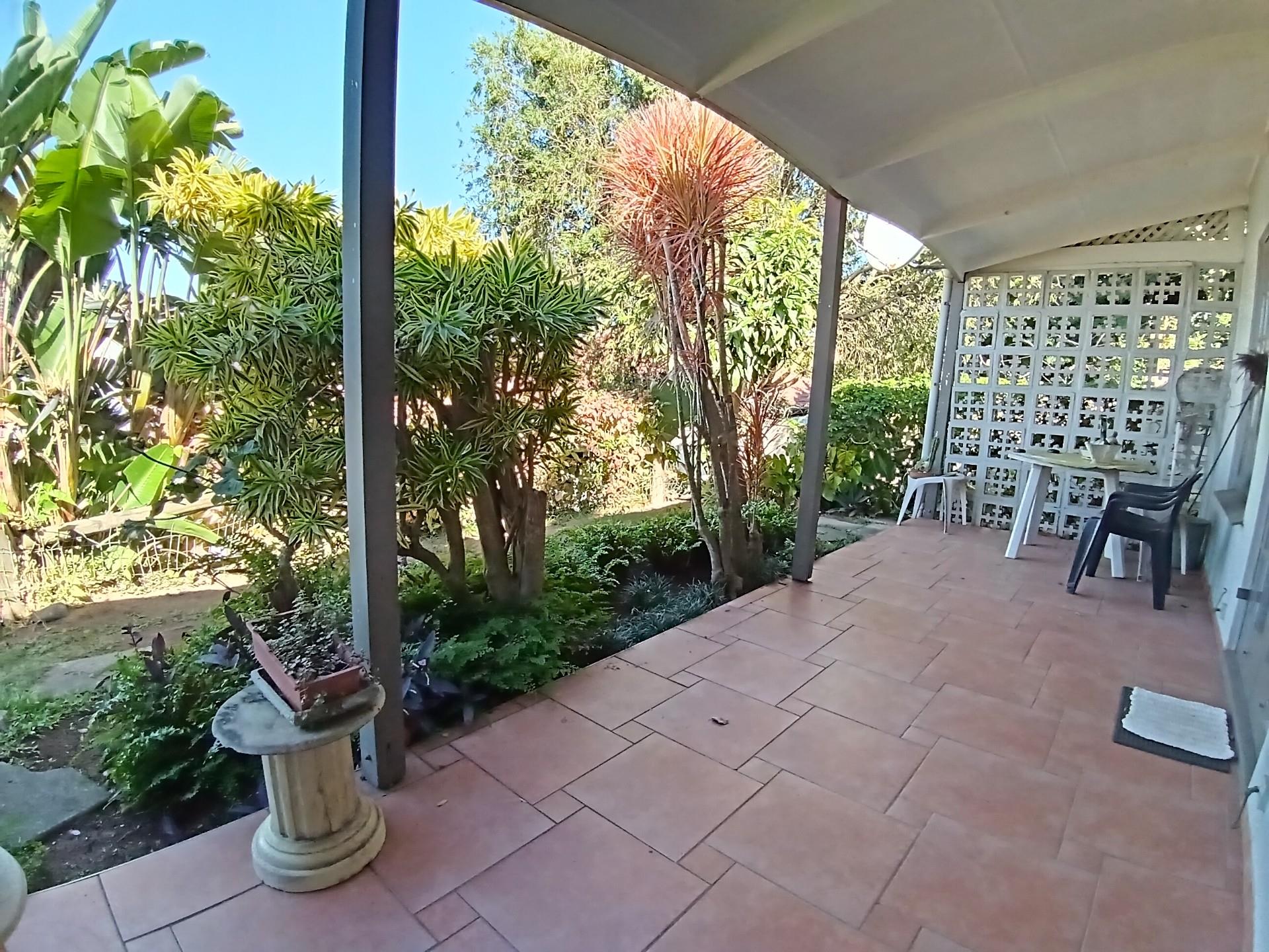 Fully furnished 1 bedroom Simplex To Rent in Secure Complex