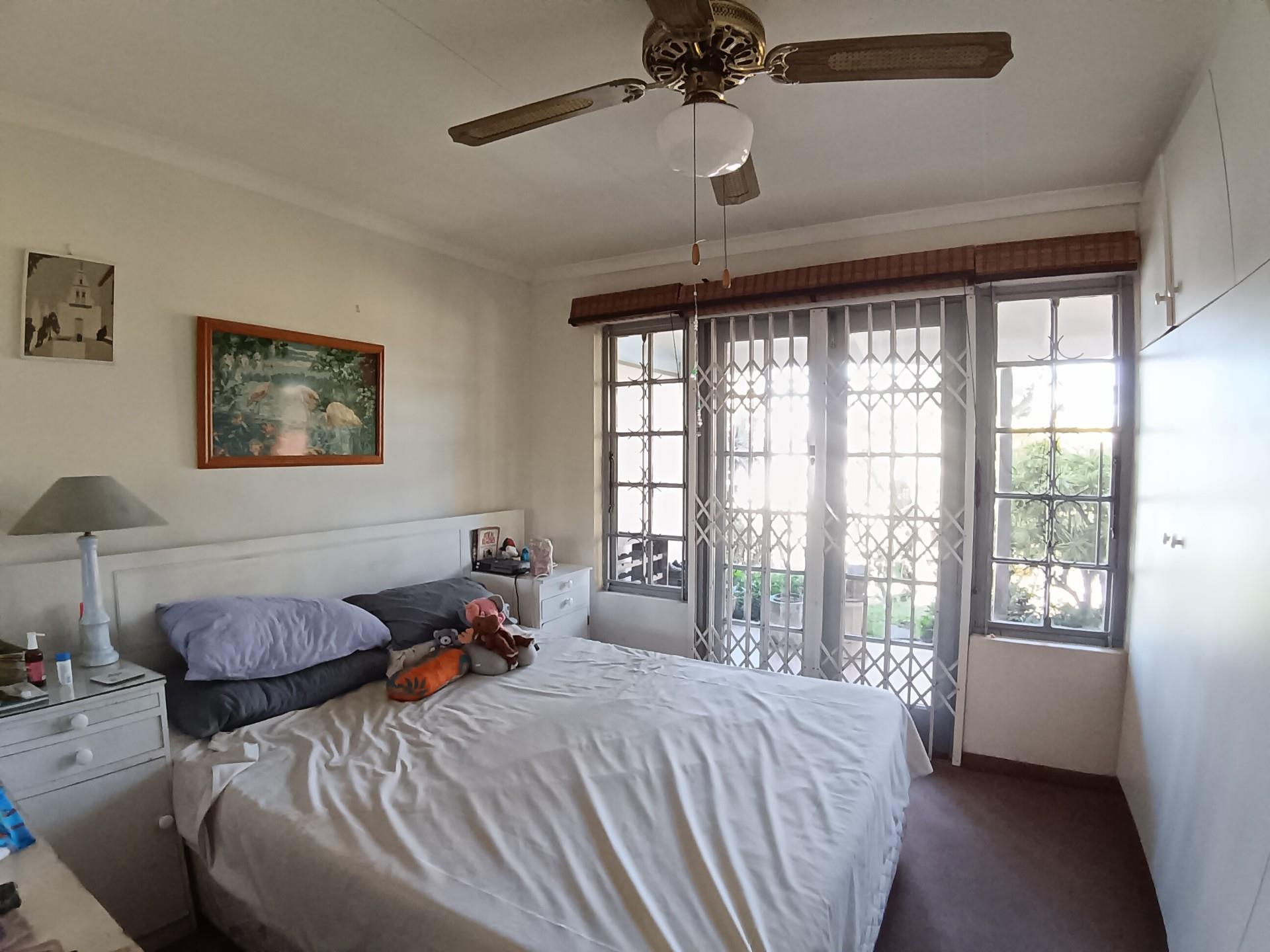 Fully furnished 1 bedroom Simplex To Rent in Secure Complex