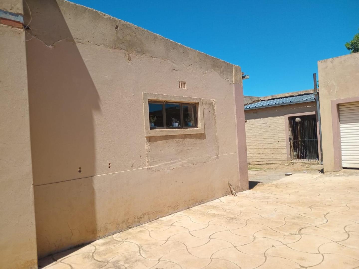 House For Sale in VENTERPOST Westonaria