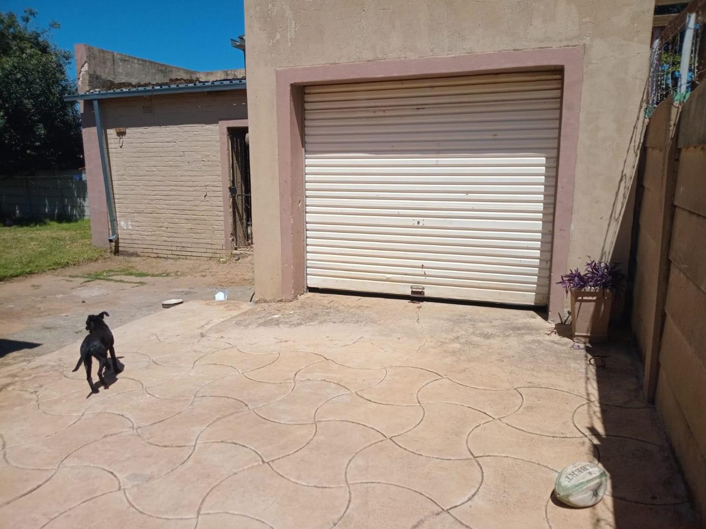 House For Sale in VENTERPOST Westonaria