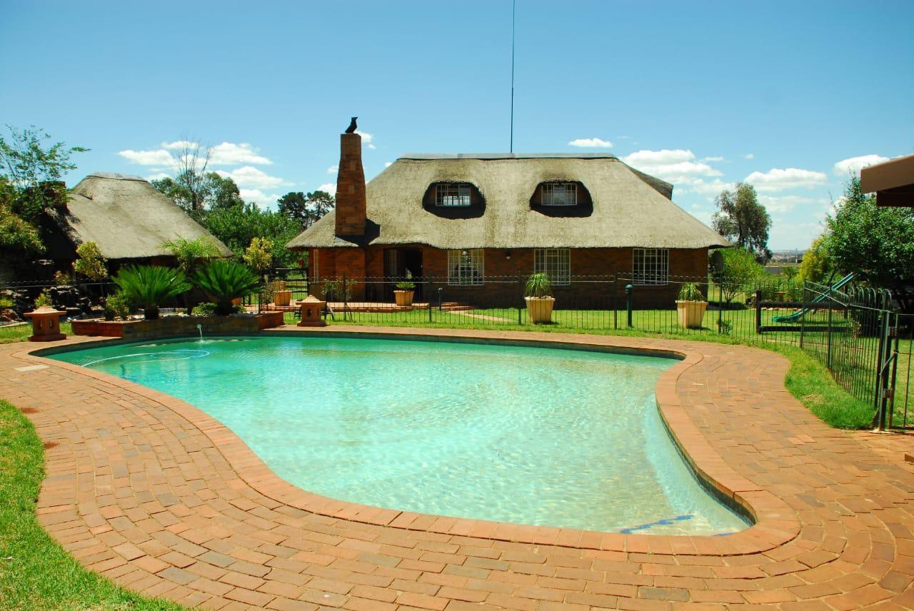 Farm For Sale in Zuurbekom, Westonaria