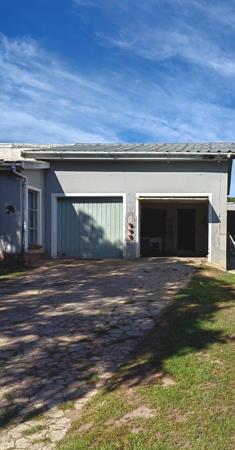 Great potential home For Sale in Kareedouw