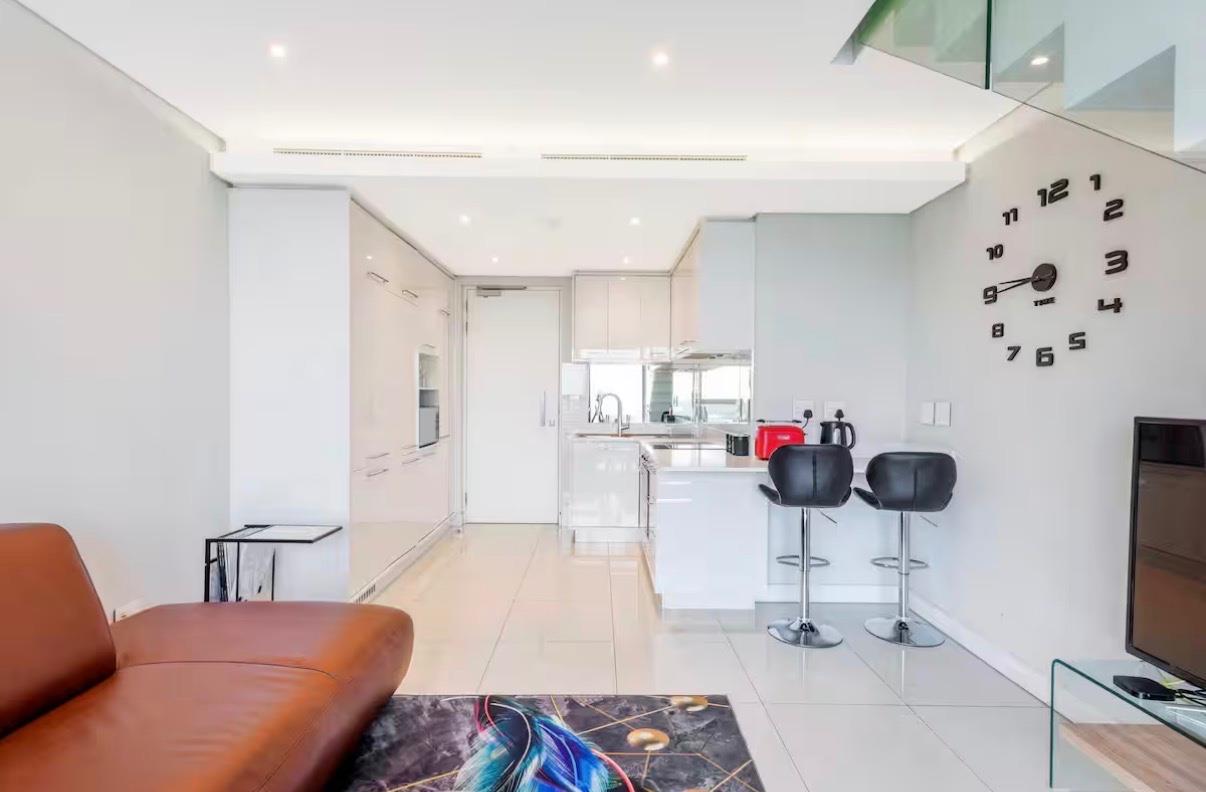 Stunning Luxury Airbnb-Friendly Studio Apartment for Sale in Rosebank with Spectacular Views
