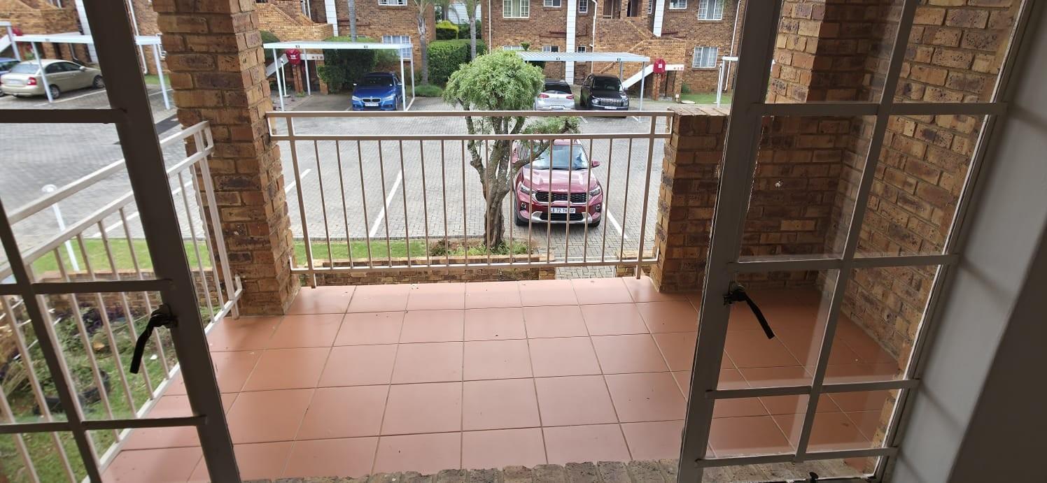 2 Bedroom, 1st floor apartment for Sale in Highveld Centurion