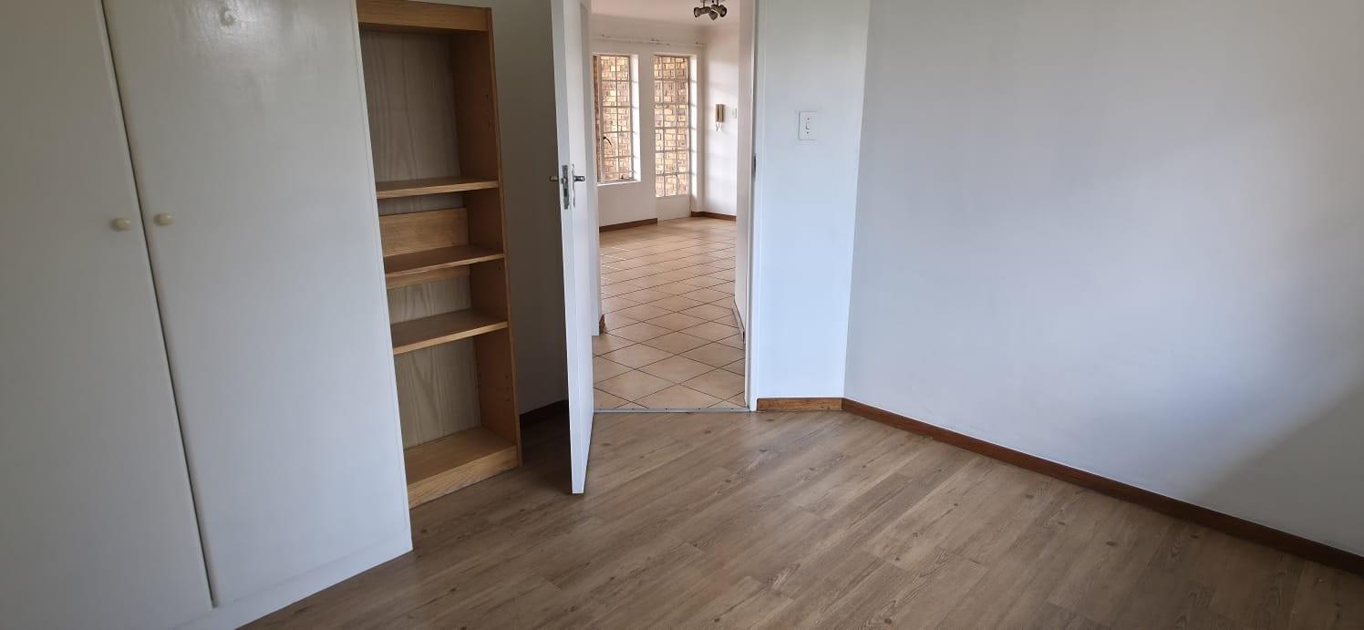 2 Bedroom, 1st floor apartment for Sale in Highveld Centurion
