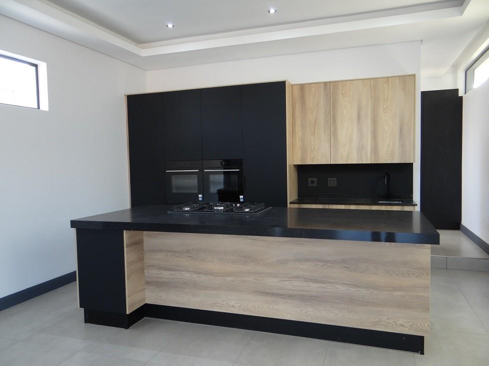 5 Bedroom House For Sale in Fountainbrook Estate, Midstream Estate, Centurion